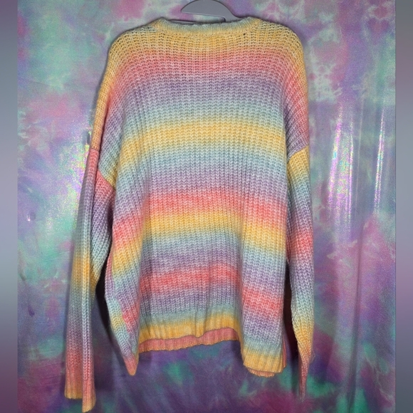 Hello Kitty x Forever 21 Pastel Rainbow Knit Sweater Size 3X - Picture 7 of 8